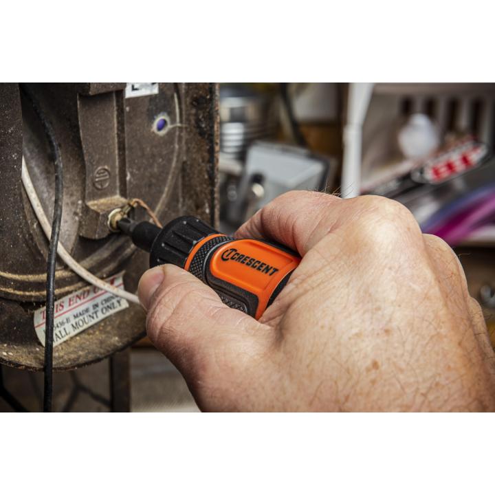 Image of 6-in-1 Stubby Ratcheting Multi-Bit Driver - Crescent