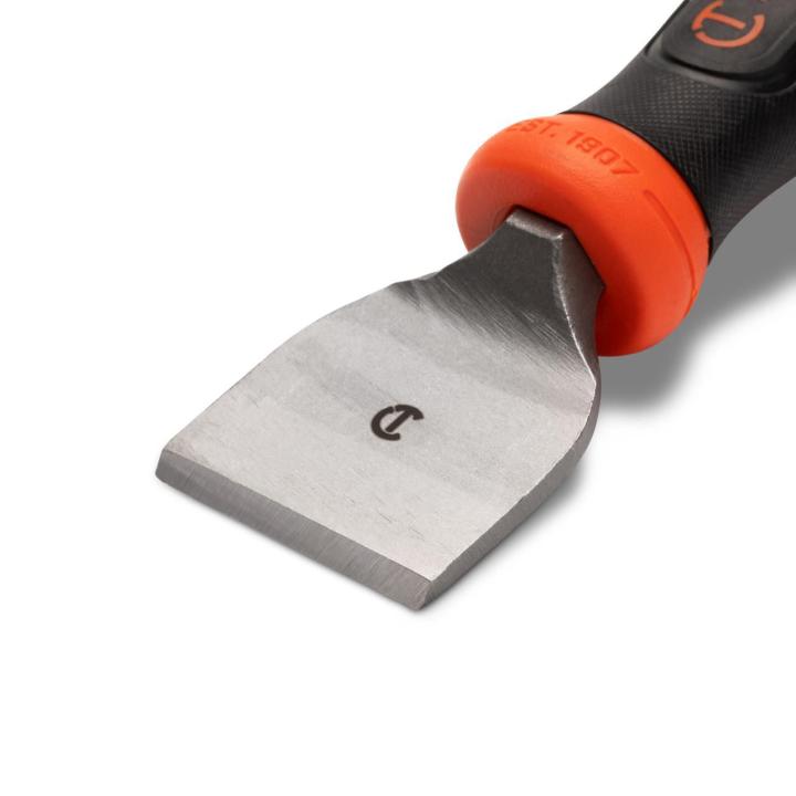 Close up view of the 2-1/2" X 7-/34" Masonry Chisel showing the chisel end
